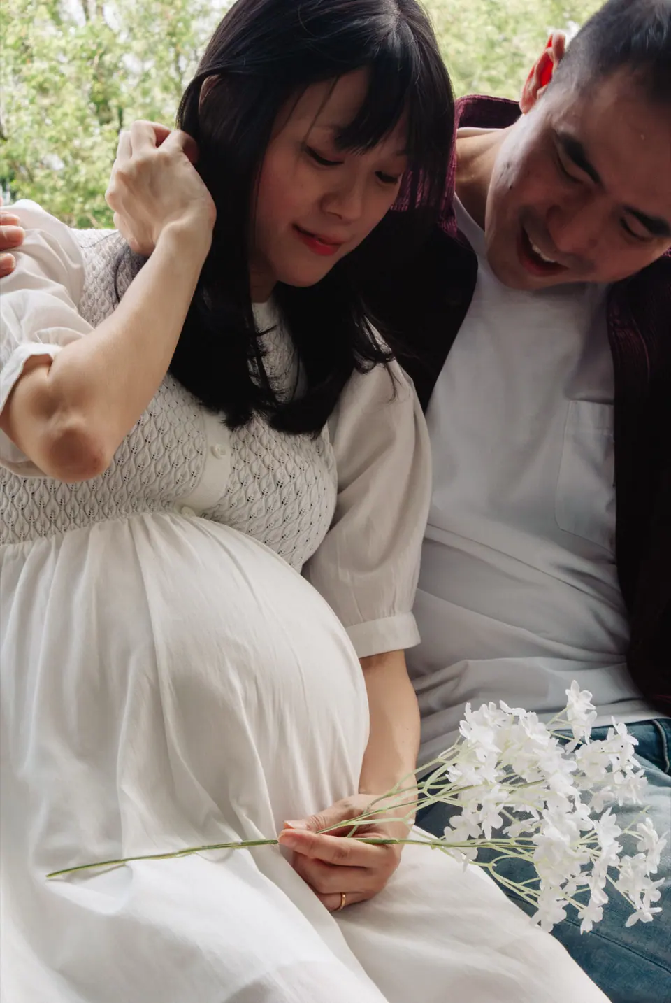 Maternity shoot 2026: portraits photograph by Deborah Chin